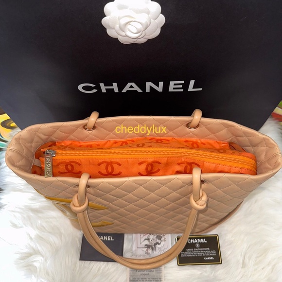 ๐๐ป๐๐ฉAuthentic CHANEL Beige Quilted Lambskin Leather Cambon Tote Bag. - Picture 10 of 17